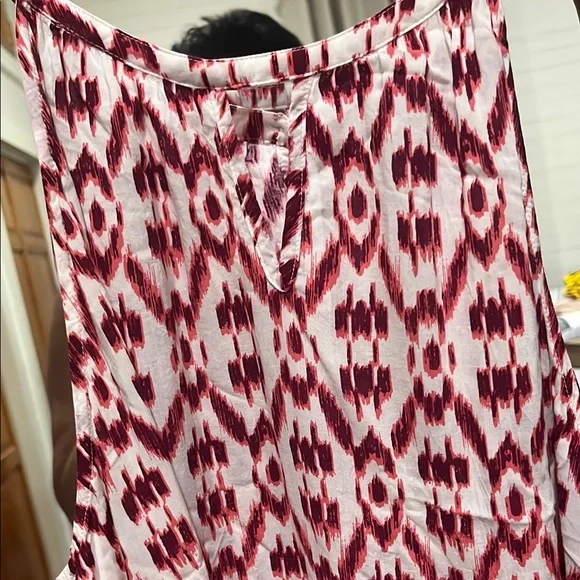 Old Navy Red and White Sleeveless Top - Picture 2 of 5